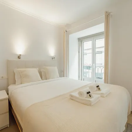 Downtown By Hosty 3*